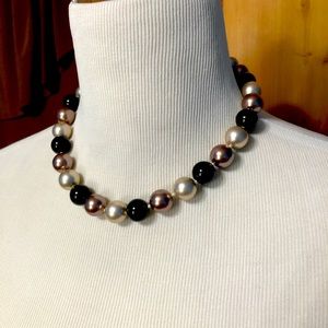 Necklace imitation South Sea Pearl clasp in 14k gold